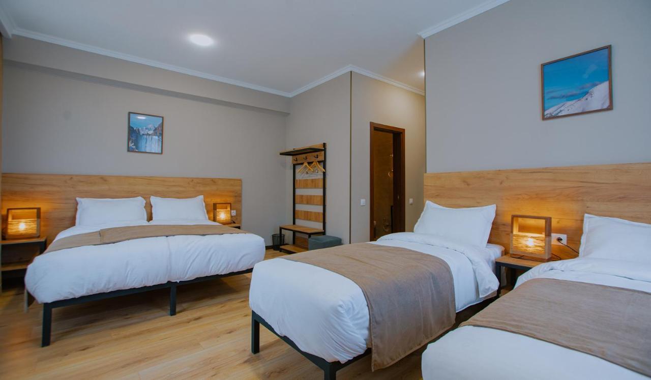 Northgate Hotel Kazbegi Exteriör bild