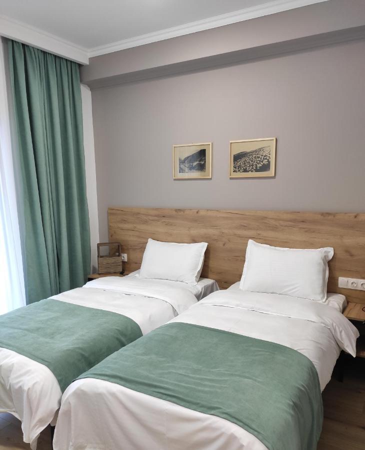 Northgate Hotel Kazbegi Exteriör bild