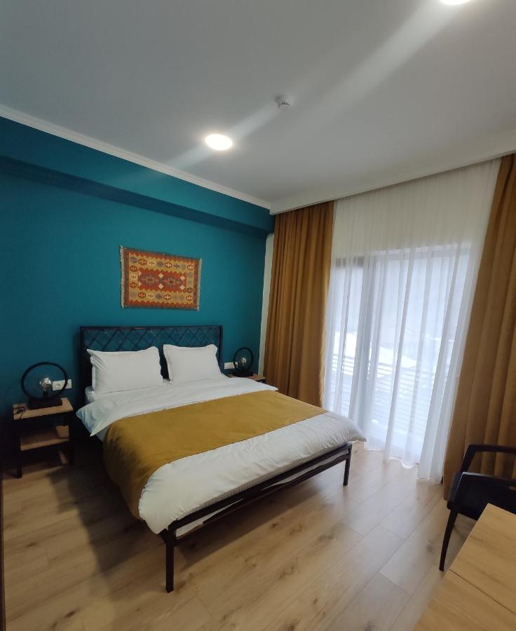 Northgate Hotel Kazbegi Exteriör bild