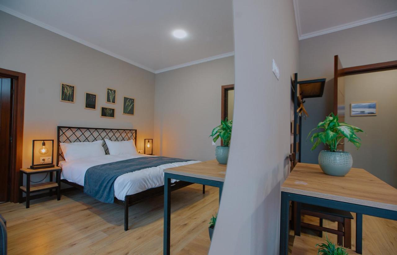 Northgate Hotel Kazbegi Exteriör bild